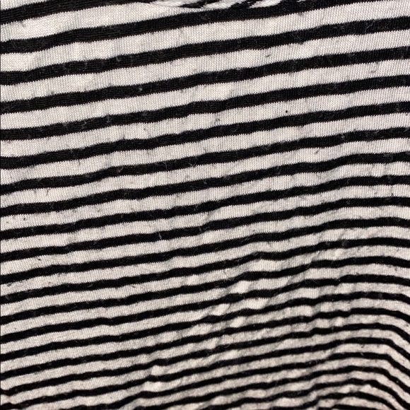 Crop top - Picture 2 of 3